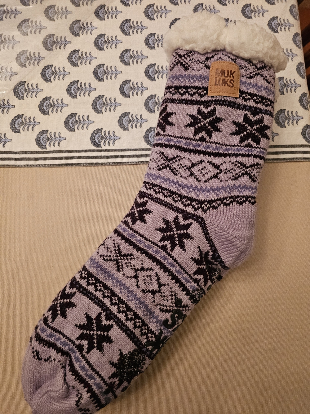 NWT Muk Luks Sherpa Lined Fair Isle Socks